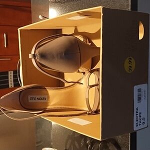 Size 9 Steve Madden open toe